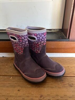 Bogs Purple Floral Kids Rain Boots with Pink Trim